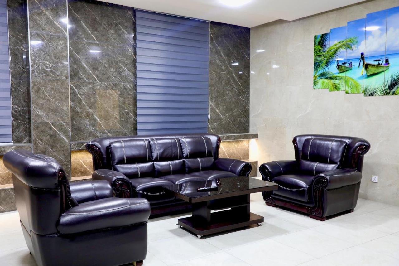 Garnet Hotel タシュケント エクステリア 写真