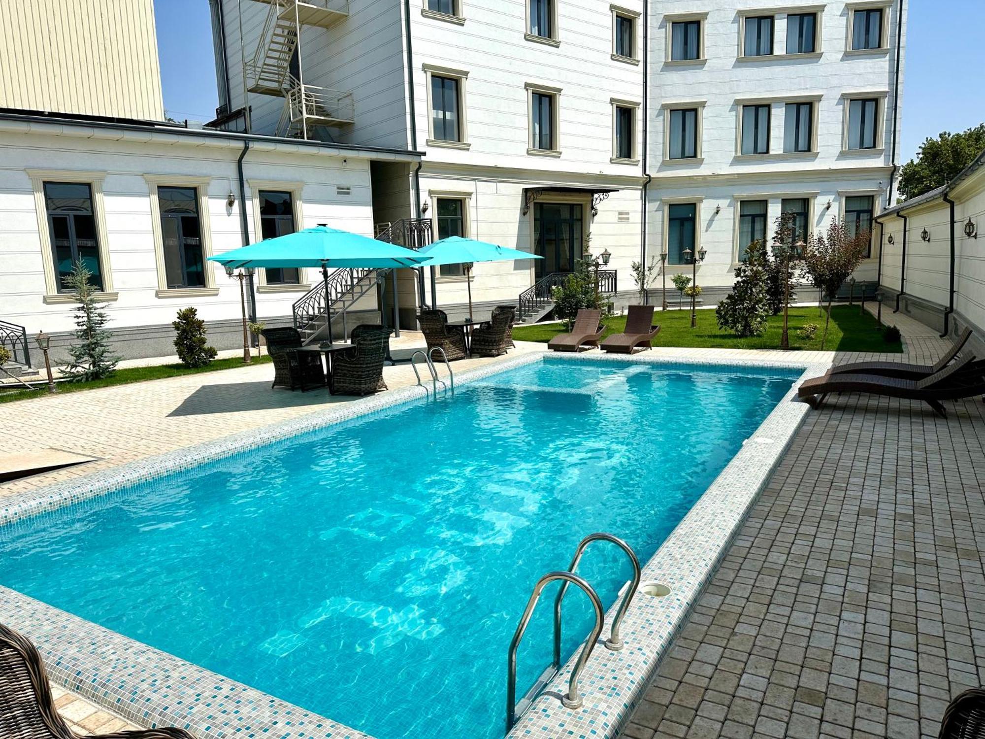 Garnet Hotel タシュケント エクステリア 写真